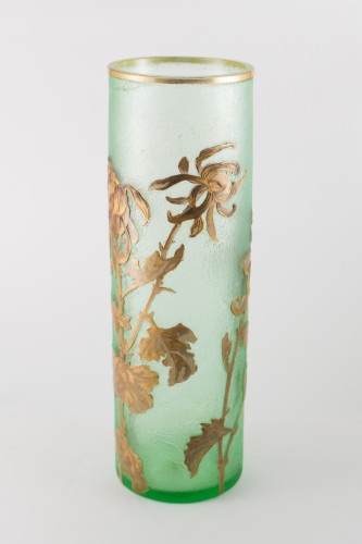Vase Montjoye à décor de chrysanthèmes