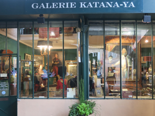 Ballade dans la Galerie Katana-Ya, 21, passage de la Geôle Versailles.