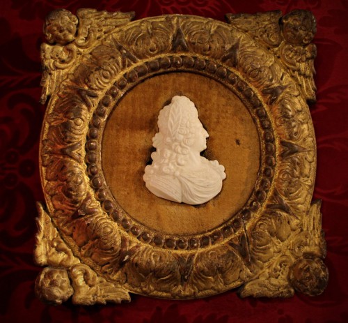 Profil de Louis XIV en biscuit